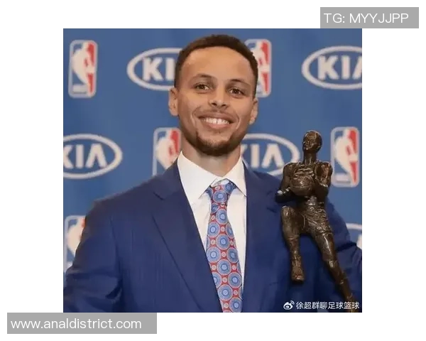 库里心目中的足球偶像是谁他对哪位明星情有独钟