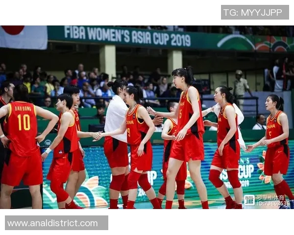 成都与重庆排球队赛后复盘分析灵活性对比及战术运用探讨