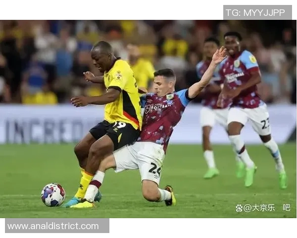 成都网球队进攻革新之路:战术创新与技术提升的深度解析 成都网球队进攻革新之路:战术创新与技术提升的深度解析