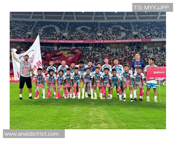 杭州足球队足球意识排名创新高引发广泛关注与讨论