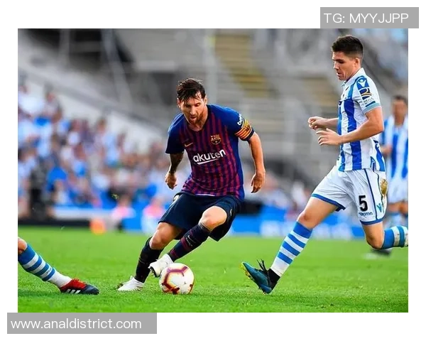 足球明星与替身的惊险挑战视频揭秘谁是真正的球场王者 足球明星与替身的惊险挑战视频揭秘谁是真正的球场王者