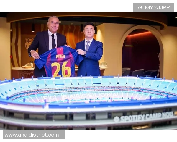 足球明星一加一:探讨两位传奇球员的合作与默契如何改变比赛格局 足球明星一加一:探讨两位传奇球员的合作与默契如何改变比赛格局