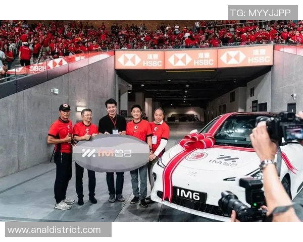 足球明星体验车带你领略足球魅力与驾驶激情的完美结合