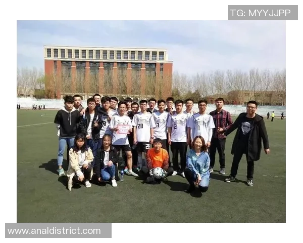 足球明星激情舞动庆祝瞬间展现魅力与团队精神的完美结合 足球明星激情舞动庆祝瞬间展现魅力与团队精神的完美结合