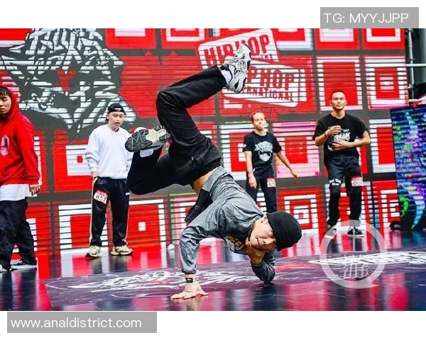 世界街舞大赛点评：北京滑板队的比赛经验表现