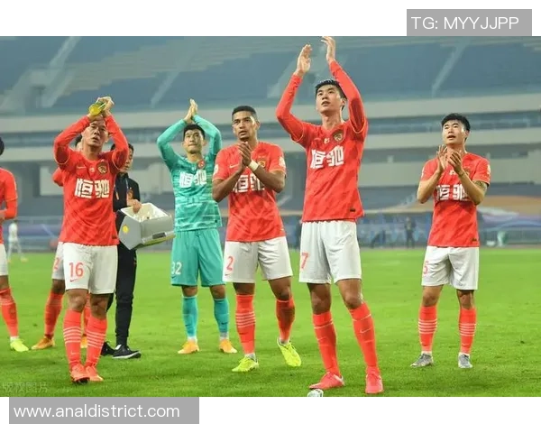 热议足球：广州足球队的力量变革